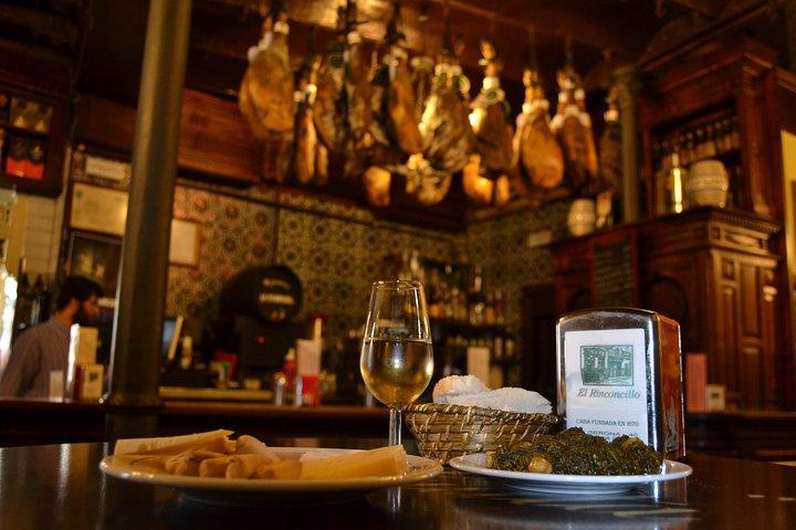 Tour gastronómico por Sevilla: tapas, vino, historia y tradiciones
