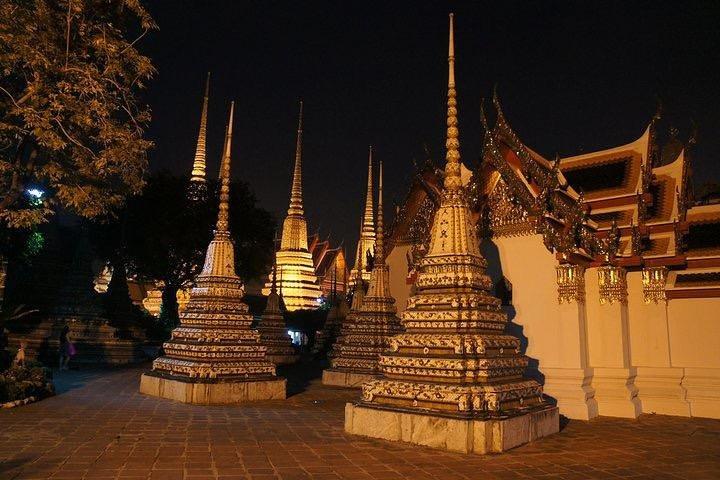 City Tour noturno em Bangkok por Tuk-Tuk