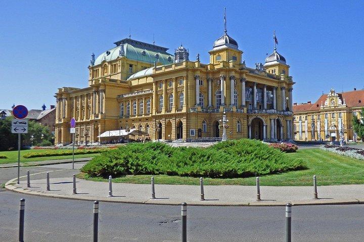 ザグレブ クロアチア ウィーンからの地元ガイド付きプライベート日帰り旅行