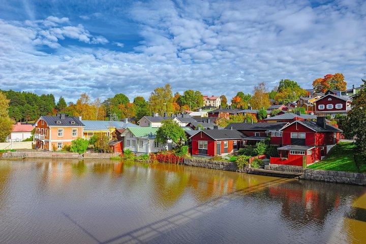 Helsingfors och medeltida Porvoo Private Day Tour