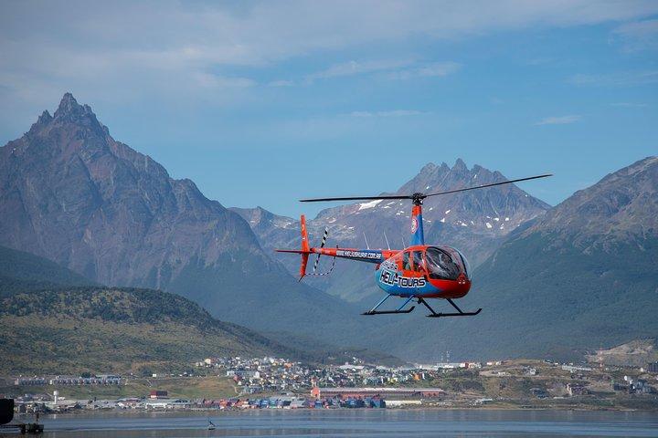 Helikopter Overflyvning - Landing i Cordillera - A30