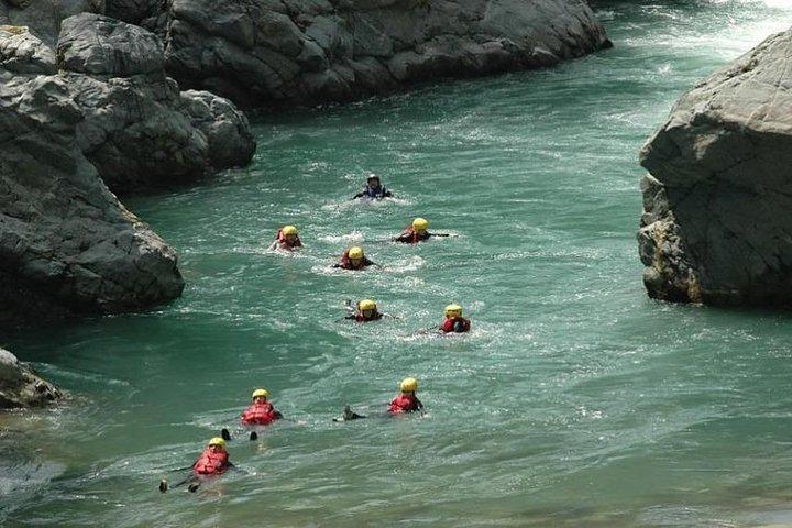 Vanuit Taormina of Messina: Body Rafting Alcantara rivier met lunch