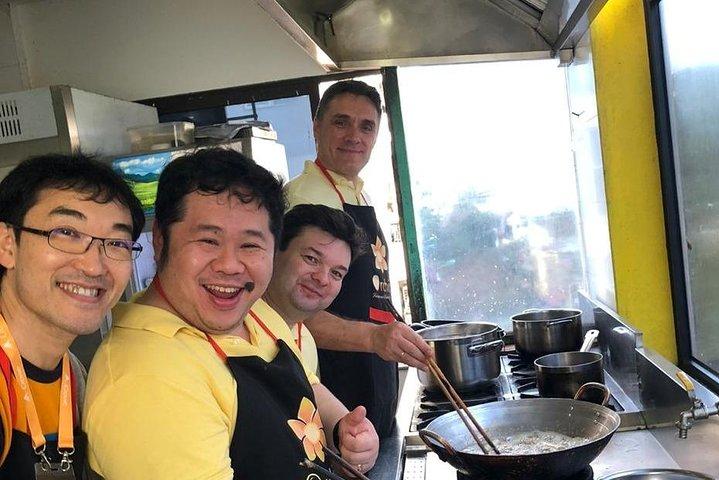 シェフとプライベート料理教室と農村市場見学