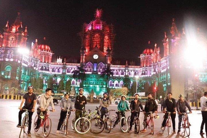 ムンバイ市夜のサイクリングツアー体験