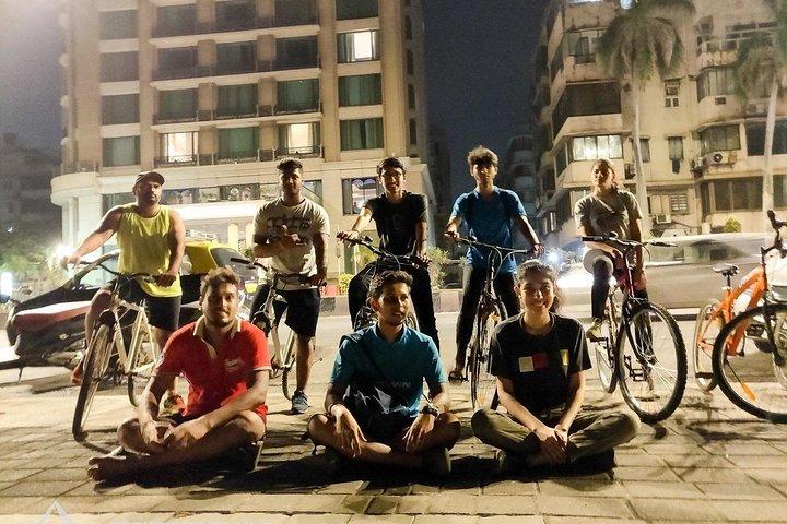 ムンバイ市夜のサイクリングツアー体験
