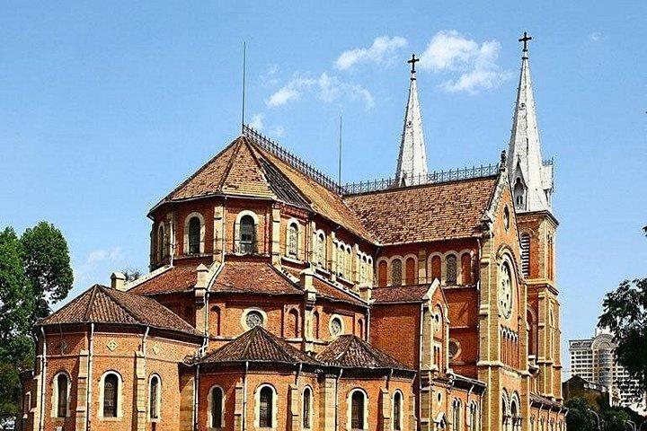 サイゴンからのサイクロ出発による本格的な発見市場の発見