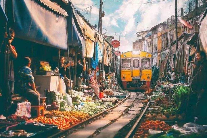 Hotéis perto de Bangkok Day Trip-Damnoen Floating&Railway Market