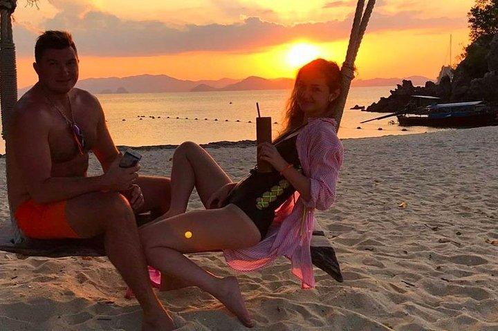Snorkeling e Sunset Hong Islands Tour in Big Longtail Boat