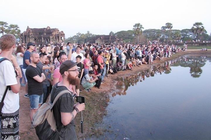 Siem Reap Sunrise Small-Group Tour i Angkor Wat