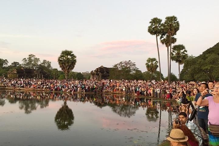 Siem Reap Sunrise Small-Group Tour i Angkor Wat