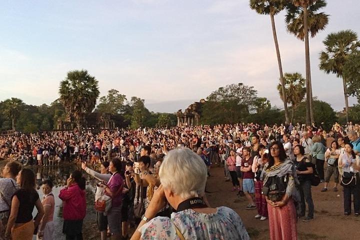 Siem Reap Sunrise Small-Group Tour i Angkor Wat