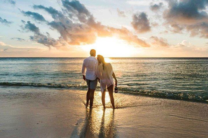 Tour romántico de luna de miel al atardecer en la isla de Hong + cena de barbacoa