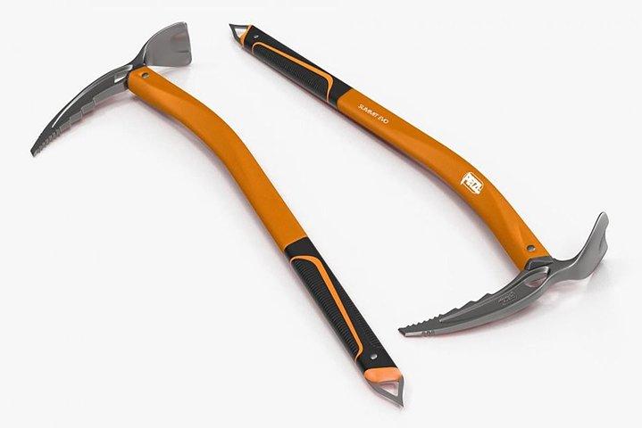 フェラータセットと登山用具を借りる