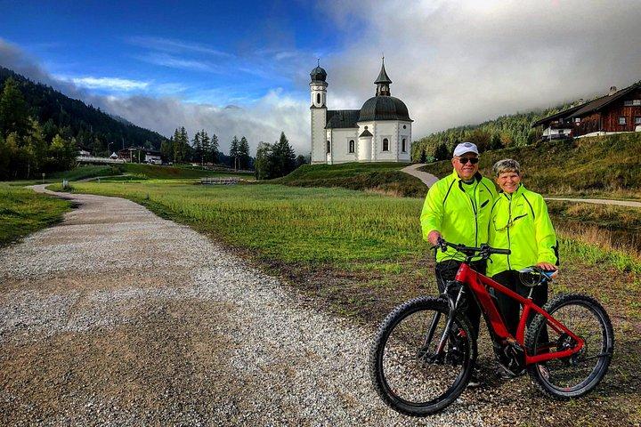 インスブルック シーニック eBike ツアー
