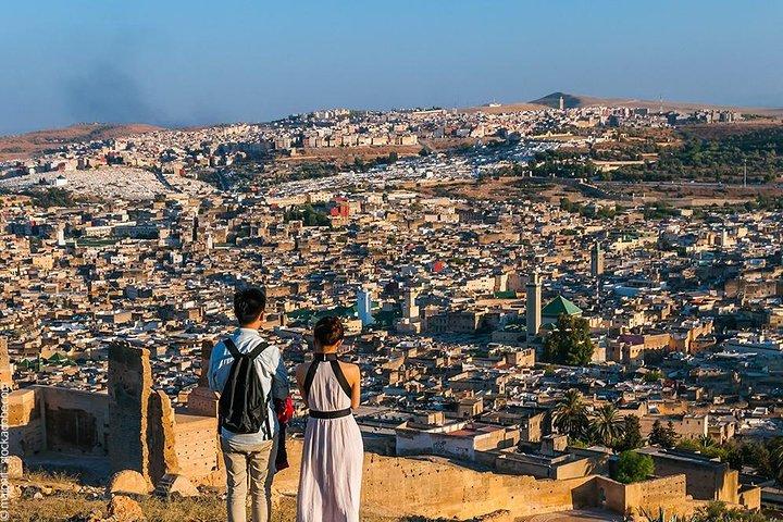 Cómodo traslado privado desde Marrakech a Fez