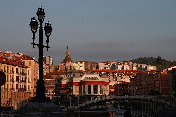 Bilbao Arquitectura & Cultura : Guggenheim, Old Town & Market