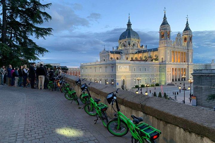 Madrid Sunset og Night Lights eBike tour