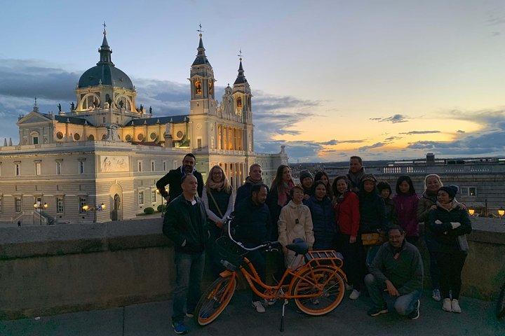 Madrid Sunset og Night Lights eBike tour