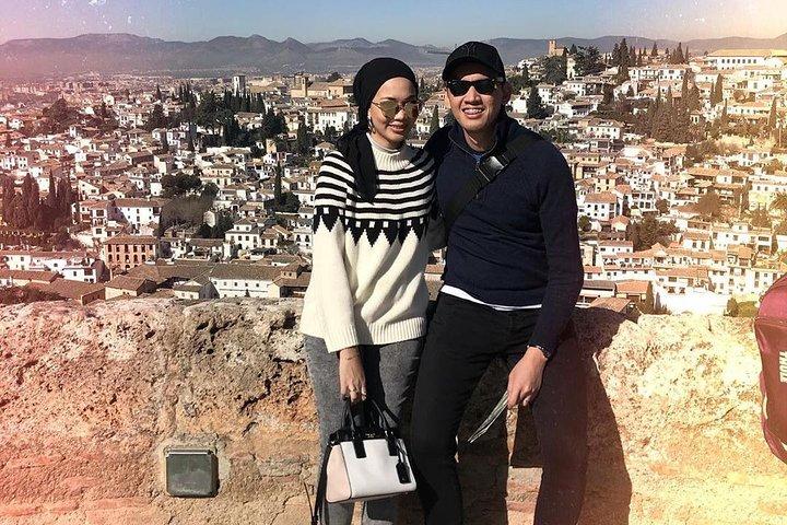Granada : Führung durch die Alhambra ohne Anstehen mit Nasridenpalästen