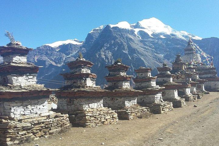 Annapurna Private Guided Trek mit zwei Pässen