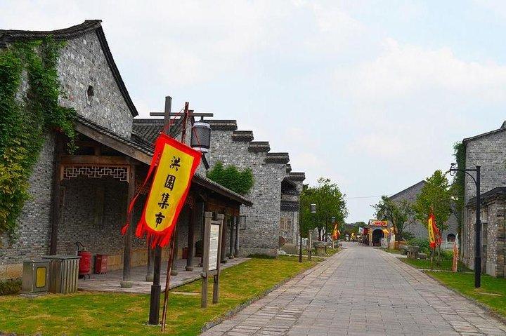 A Depth-Tour to Explore Xixi Wetland Park including Fishing experience