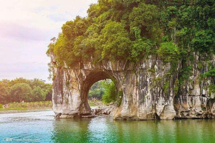 Privat 1-dagars Guilin-tur inklusive Elephant Trunk Hill och Reed Flute Cave