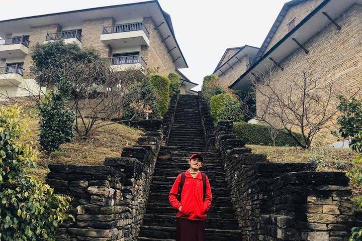 Excursão diurna para jantar e nadar de Pokhara ao Rupakot Resort