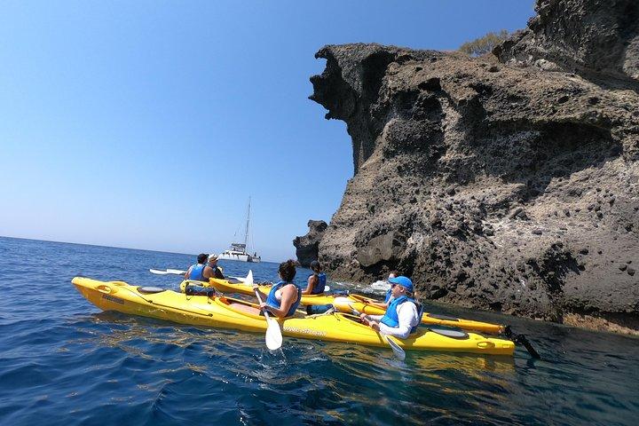 Serenity Kayak : シュノーケリングとピクニックを伴う海の洞窟カヤック旅行