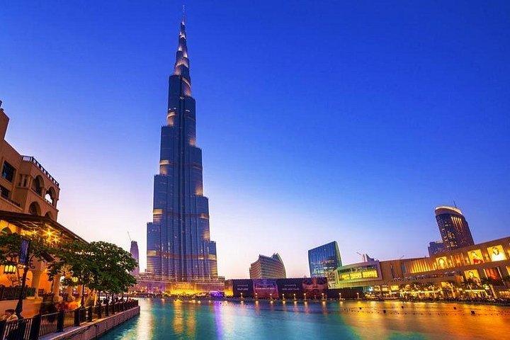 Tour de la ciudad de Dubai por la noche con boleto Burj Khalifa y recogida