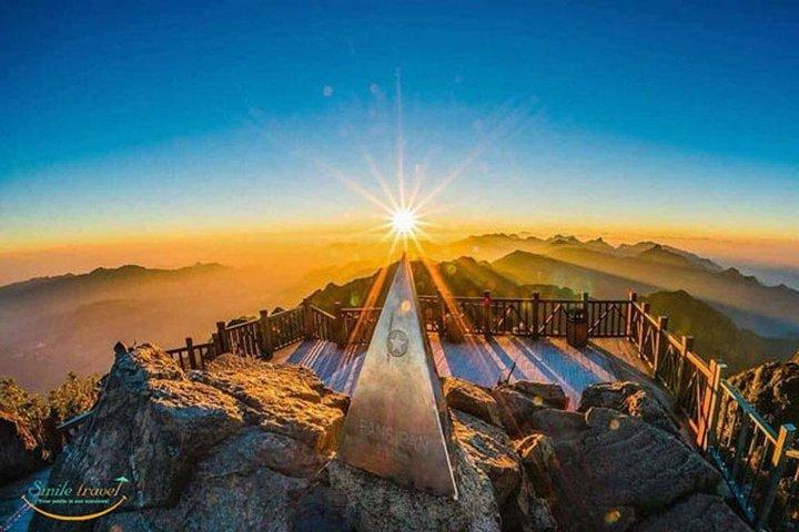 Erobern Sie den ATEMBERAUBENDEN Fansipan Peak des romantischen Sapa in einer 2D1N-Tour