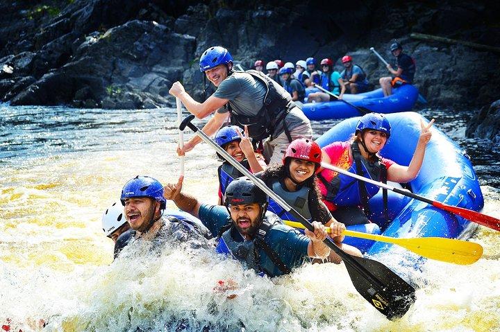 Blue Water Rafting a Kitulgala
