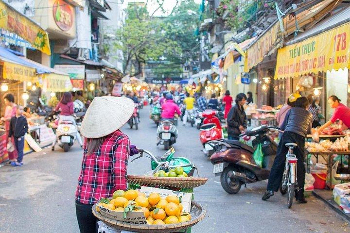 Bac GiangからHanoi（HAN）空港へのハノイプライベート送迎