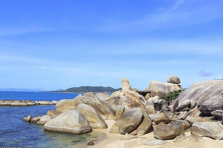 Ko Samui City Tour inklusive Wat Phra Yai, Lat Ko Viewpoint, Hin Ta Hin Yai Rock