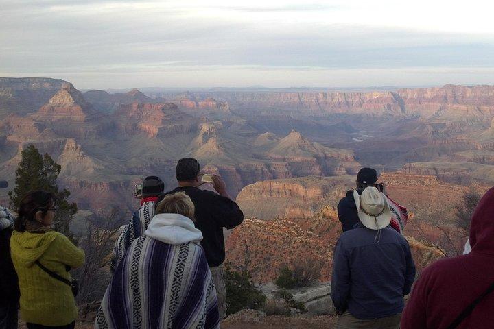 Safari hors route de 3 heures au coucher du soleil vers le Grand Canyon avec détour par la porte d'entrée