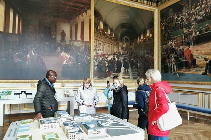 Versailles Domain Private Half Day Guided Tour with Hotel Pickup from Paris