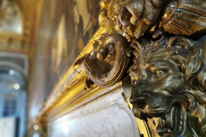 Versailles and Chartres Private Day Tour from Paris