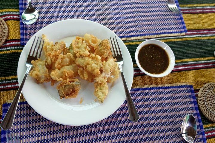 Matlagning Myanmar mat och utforska Dala