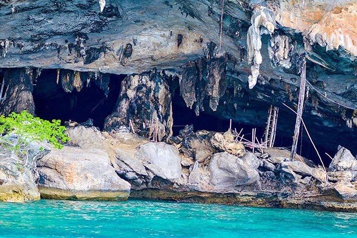 Private Fully Customized Tours to Phi Phi Island