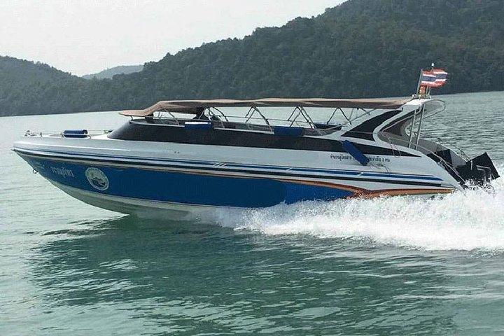 Private Fully Customized Tours to Phi Phi Island