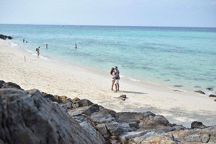 Private Fully Customized Tours to Phi Phi Island