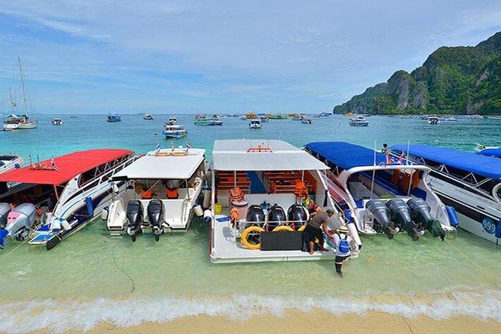 Private Fully Customized Tours to Phi Phi Island