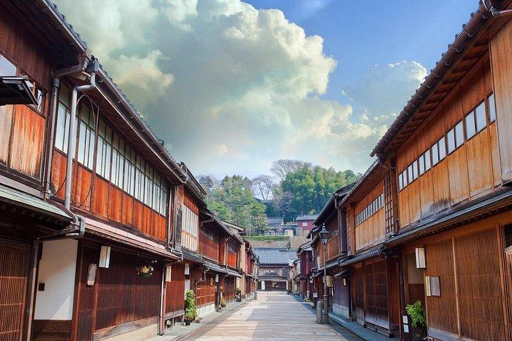 地元と行く金沢プライベートツアー～見どころ＆隠れた逸品