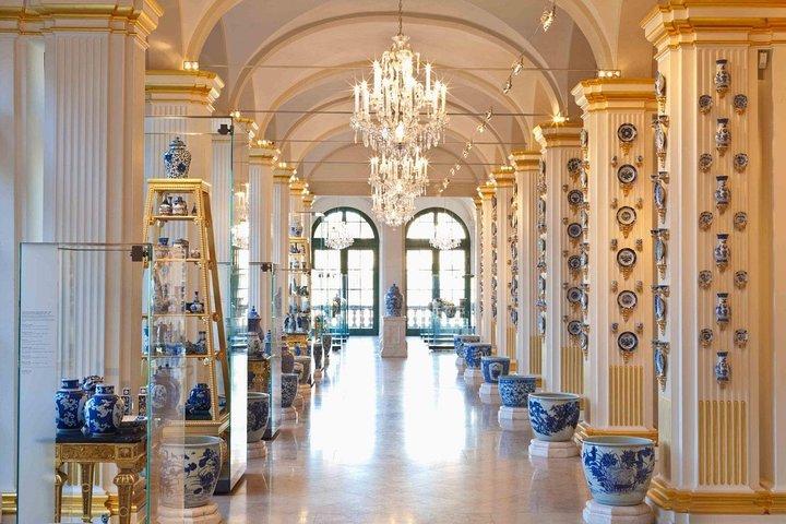 Privétransfer van Berlijn naar Praag met halte Meissen Porcelain Manufactory