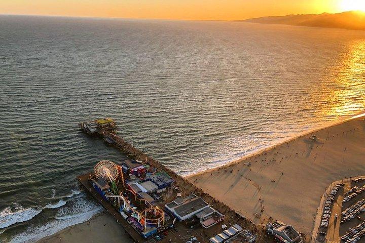 カリフォルニアコースト＆キャニオンズ35分ヘリコプターツアー