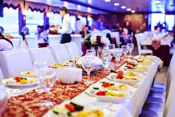 Bosporen Middagskryssning med turkisk nattshow Alkoholfri