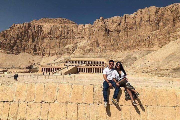 Full Day Tour til Luxor øst og vest bank templer og grave fra Hurghada