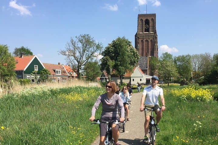 Amsterdam's Countryside Half-Day Bike Tour in Small Group