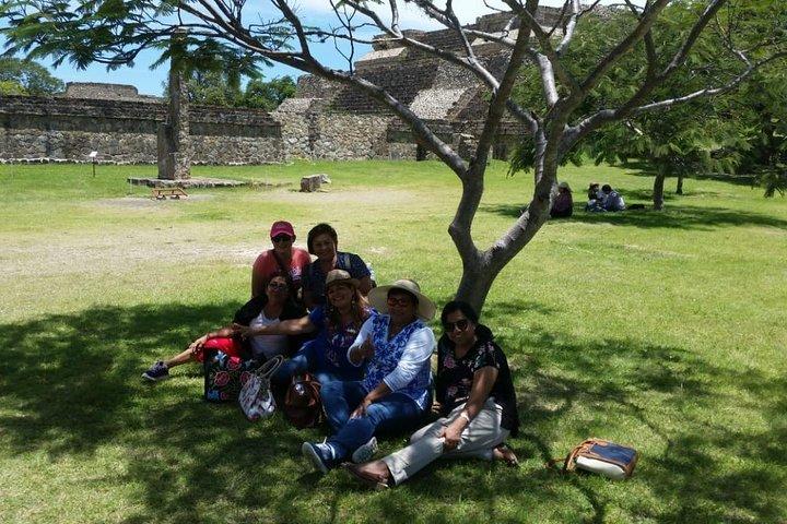 Monte Alban Tour Guiado de Medio Dia