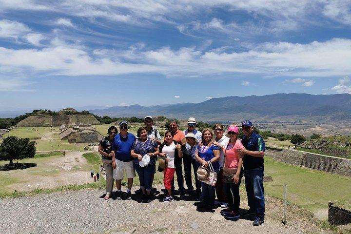Monte Alban Tour Guiado de Medio Dia