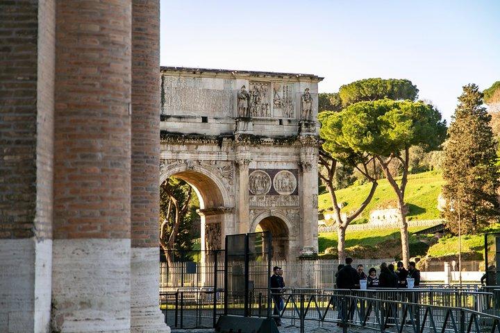 Private Guided Tour of Rome City Highlights Coliseum and Forums